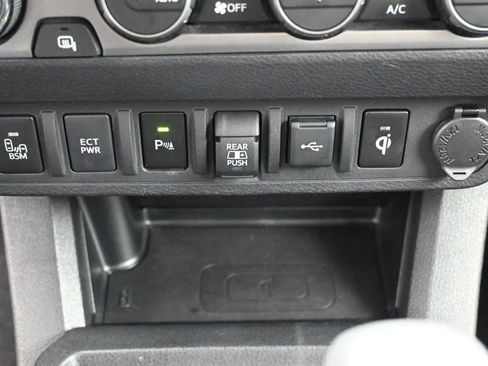 Used 2022 Toyota Tacoma Limited w/ Nightshade Package image 25