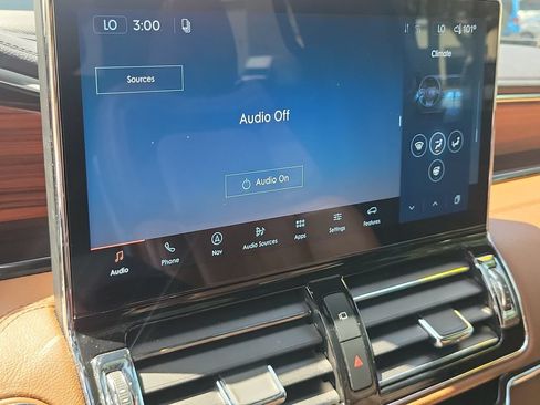 Certified 2024 Lincoln Navigator Reserve AWD/4WD image 28
