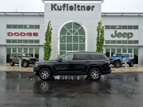 Used 2025 Jeep Grand Cherokee L Limited AWD/4WD image 1