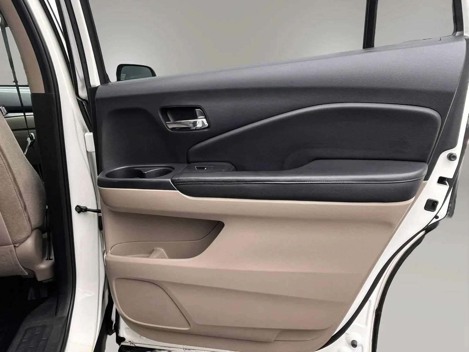 Used 2016 Honda Pilot EX image 13