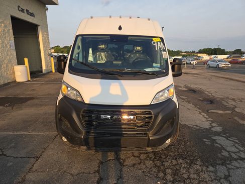 Used 2025 RAM ProMaster 2500 w/ Convenience Group FWD image 3