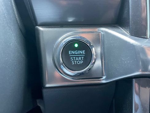 Used 2023 Ford F150 Lariat w/ Equipment Group 502A High AWD/4WD image 44