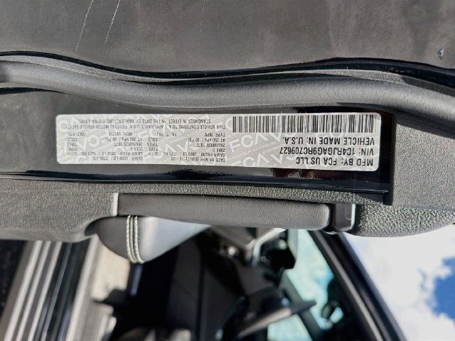 Used 2024 Jeep Grand Cherokee Altitude RWD image 33
