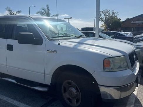 Used 2005 Ford F150 XLT RWD image 2