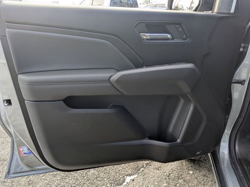 New 2026 GMC Canyon Elevation w/ Convenience Package image 9