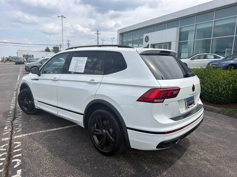 Certified 2023 Volkswagen Tiguan SE R-Line AWD/4WD image 7