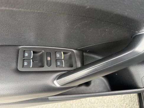 Used 2016 Volkswagen Passat 1.8T S FWD image 7