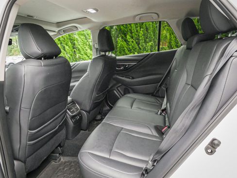 Used 2024 Subaru Outback Touring XT AWD/4WD image 8