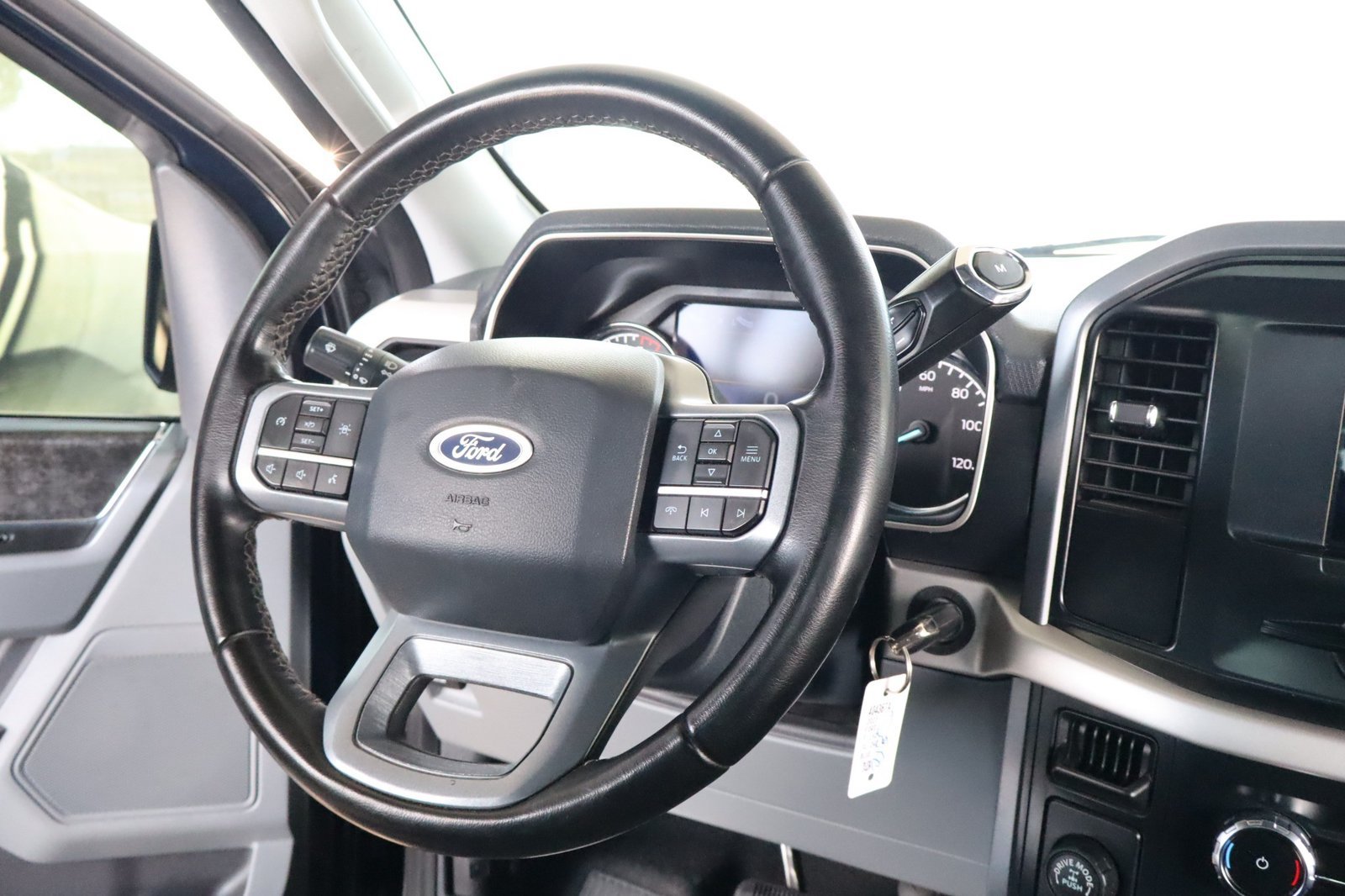 Used 2023 Ford F150 XLT w/ Equipment Group 301A Mid RWD image 30