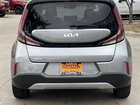 Used 2024 Kia Soul LX w/ Option Group 015 image 5