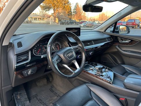 Used 2018 Audi Q7 3.0T Premium Plus image 10