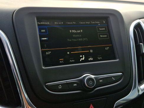 Used 2019 Chevrolet Equinox LT AWD/4WD image 16