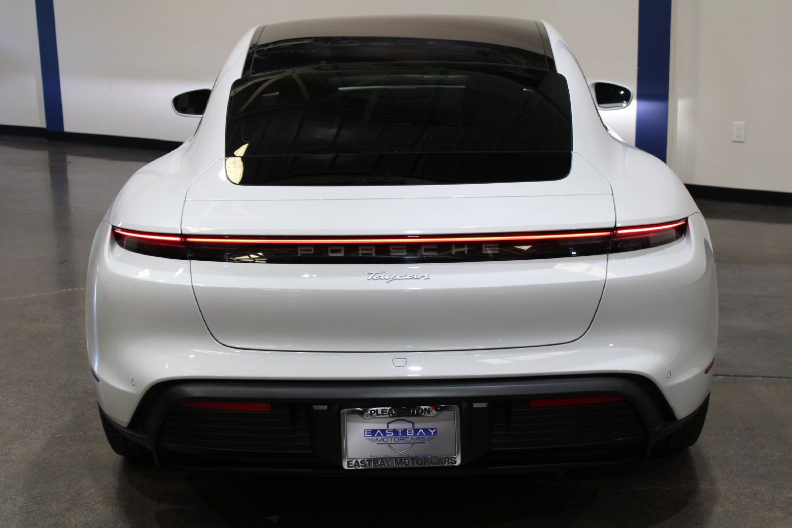 Used 2023 Porsche Taycan RWD image 11