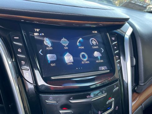 Used 2017 Cadillac Escalade ESV Premium Luxury image 44