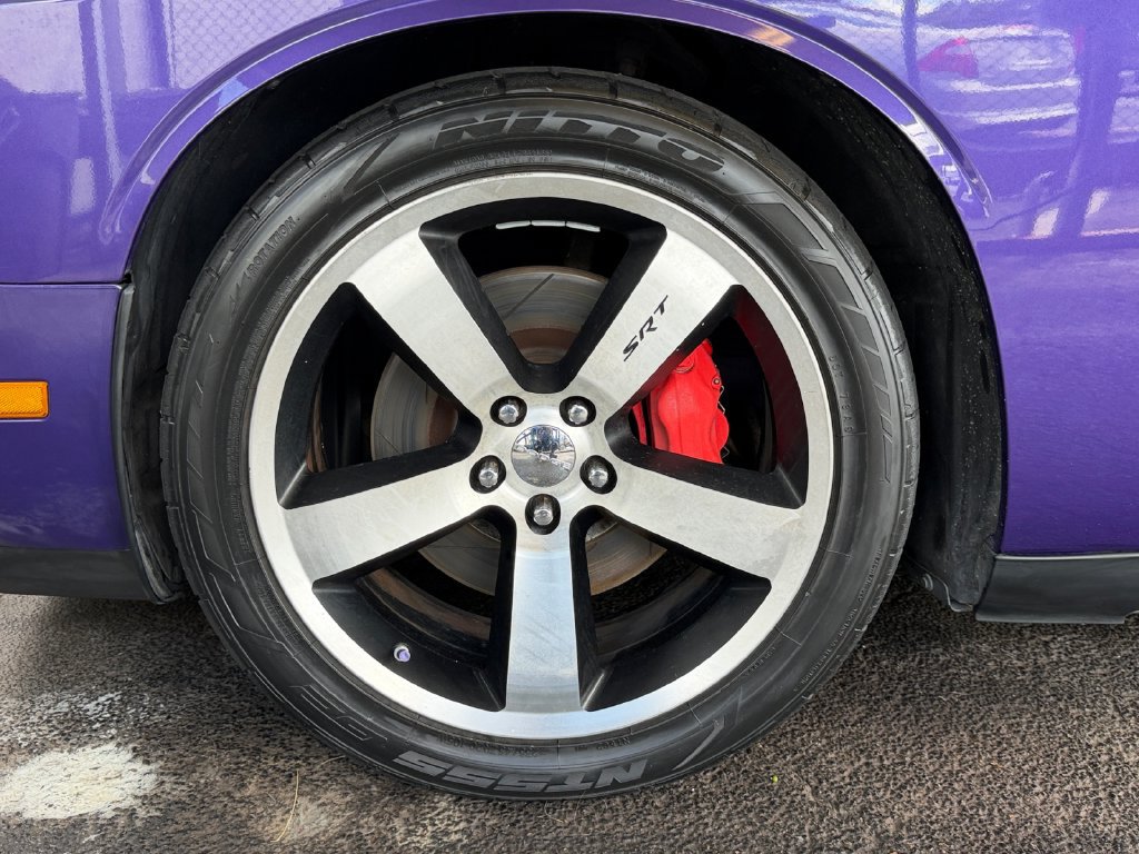 Used 2010 Dodge Challenger SRT8 w/ SRT Option Group II RWD image 38