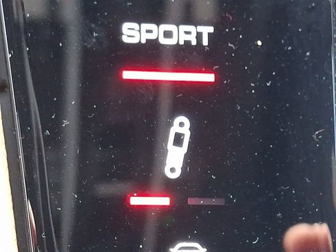 Used 2023 Porsche Cayenne S image 26