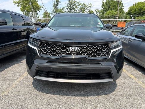 Used 2021 Kia Sorento S w/ Panoramic Sunroof Package AWD/4WD image 2