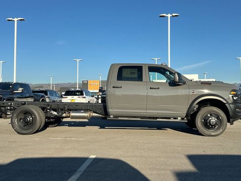 New 2026 RAM 5500 Tradesman w/ Max Tow Package image 3
