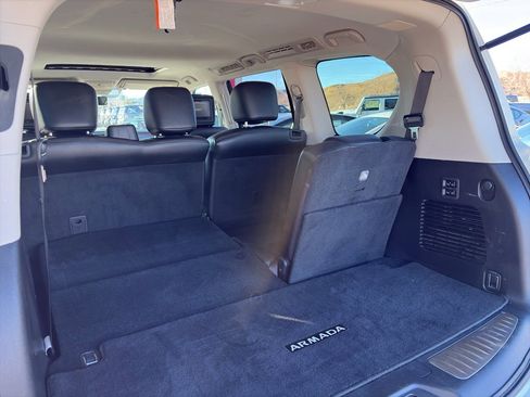 Used 2020 Nissan Armada Platinum w/ Interior Lighting Package image 11