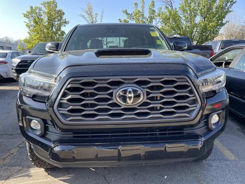 Used 2022 Toyota Tacoma TRD Sport w/ TRD Premium Sport Package image 7