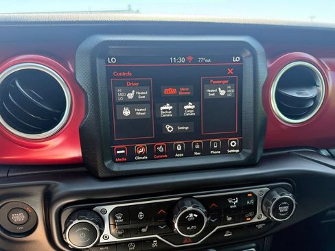 Used 2023 Jeep Gladiator Rubicon w/ Cold Weather Group AWD/4WD image 24