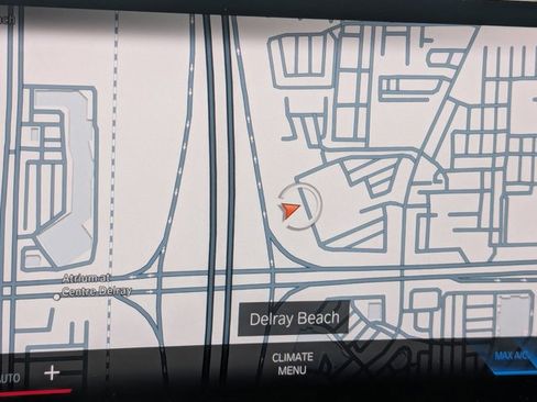 Used 2023 BMW 330i Sedan w/ Driving Assistance Package image 8