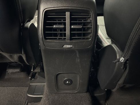 Used 2025 Ford Escape ST-Line image 19