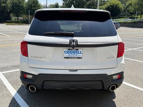 Used 2023 Honda Passport EX-L image 5