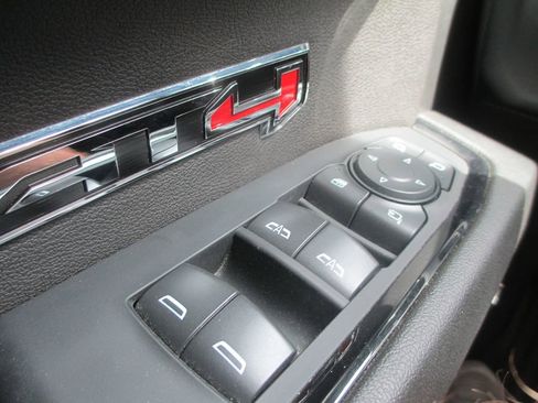 Used 2024 GMC Sierra 1500 AT4 w/ Technology Package AWD/4WD image 26