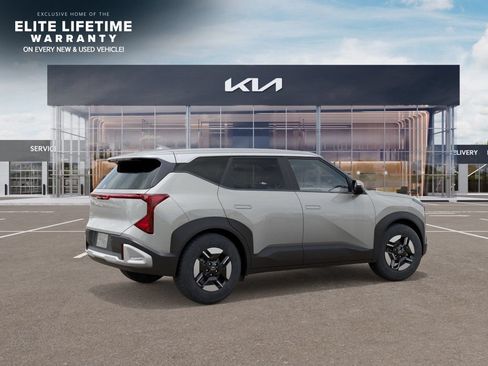 New 2027 Kia Seltos LX FWD image 7