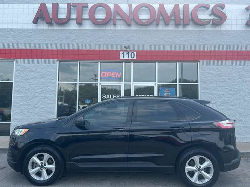 Used 2020 Ford Edge SE FWD image 3