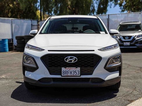 Used 2020 Hyundai Kona SEL FWD image 2