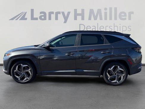 Used 2022 Hyundai Tucson SEL w/ Convenience + Premium Package FWD image 2
