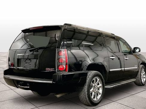 Used 2011 GMC Yukon XL Denali AWD/4WD image 12