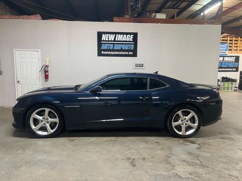 Used 2015 Chevrolet Camaro SS w/ RS Package RWD image 6