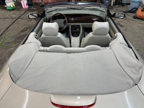 Used 2001 Jaguar XK8 Convertible RWD image 18