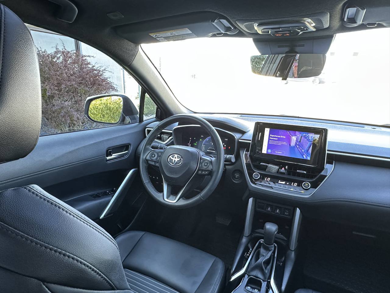 Used 2024 Toyota Corolla Cross AWD Hybrid w/ Convenience Package image 22