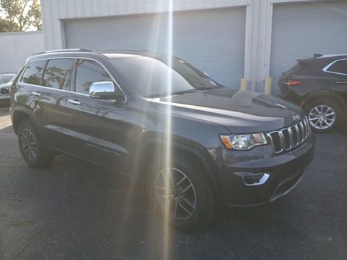 Certified 2020 Jeep Grand Cherokee Limited AWD/4WD image 9