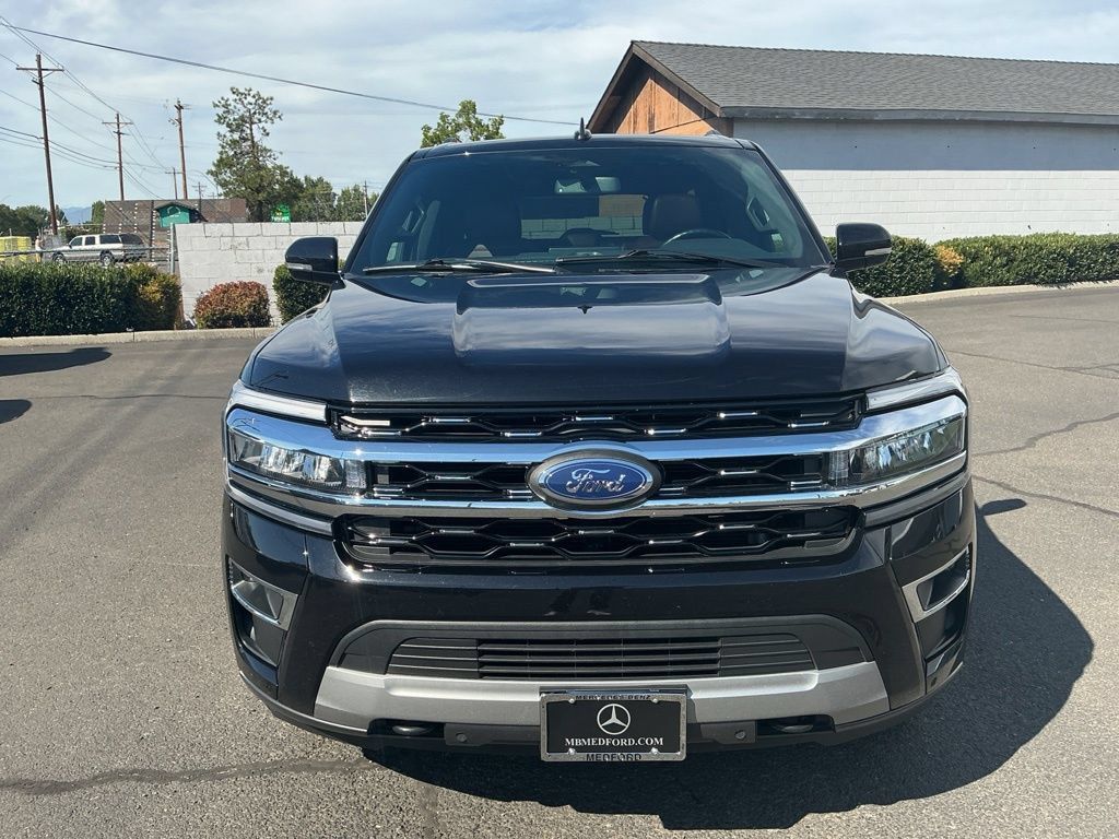 Used 2022 Ford Expedition Max Limited AWD/4WD image 5