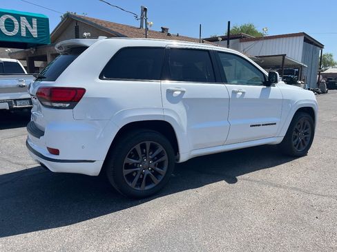 Used 2018 Jeep Grand Cherokee High Altitude AWD/4WD image 4