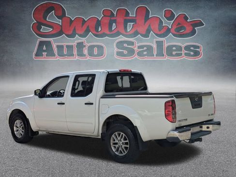 Used 2019 Nissan Frontier SV AWD/4WD image 4