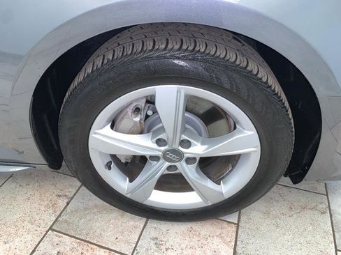 Used 2019 Audi A4 2.0T Premium w/ Convenience Package image 9