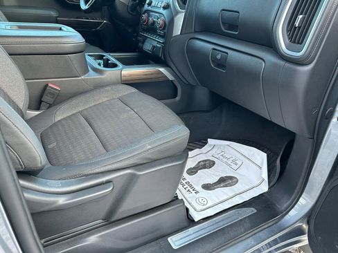 Used 2020 Chevrolet Silverado 1500 RST image 12