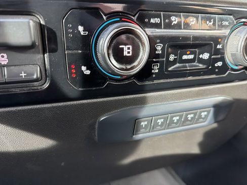 Used 2024 Chevrolet Silverado 3500 LT w/ Convenience Package image 23