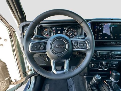 Used 2024 Jeep Wrangler Sahara image 11