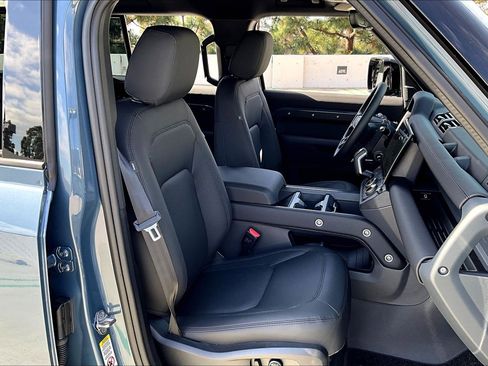 New 2026 Land Rover Defender 110 S image 6