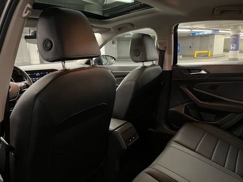 Used 2021 Volkswagen Jetta SEL image 20