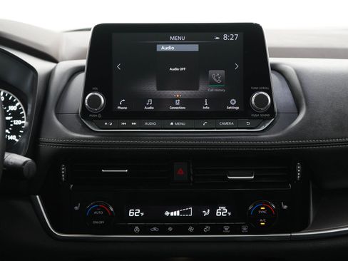 Used 2021 Nissan Rogue SV w/ Premium Package AWD/4WD image 18