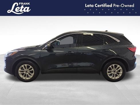 Used 2022 Ford Escape SE w/ Convenience Package FWD image 3