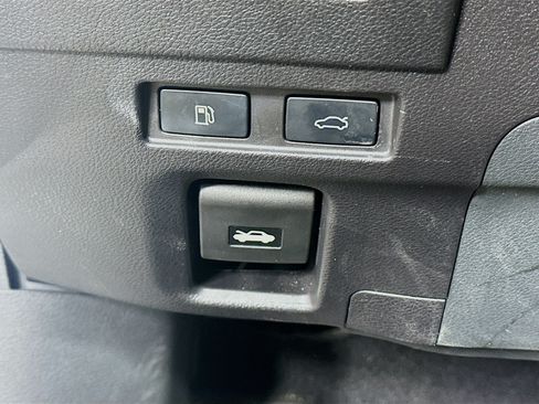 Used 2023 Lexus ES 350 w/ Premium Package FWD image 17